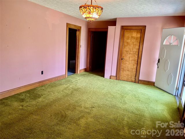 1099 Amherst Road, Morganton, NC 28655