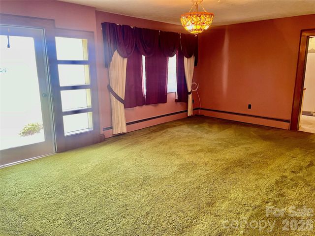 1099 Amherst Road, Morganton, NC 28655