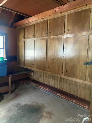 1099 Amherst Road, Morganton, NC 28655