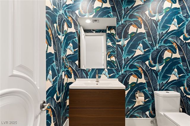 3040 American River Lane, Las Vegas, NV 89135