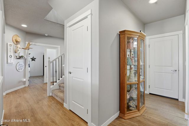 6456 W Irish Cir, Rathdrum, ID 83858