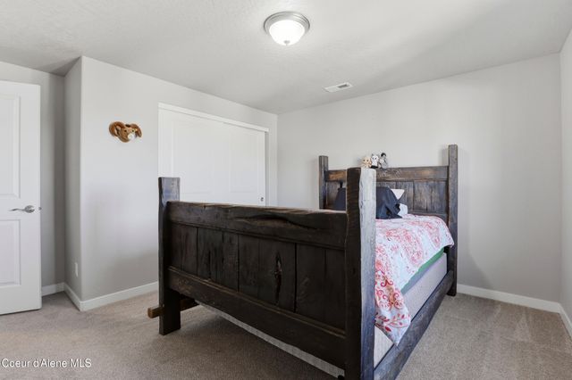 6456 W Irish Cir, Rathdrum, ID 83858