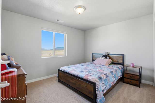 6456 W Irish Cir, Rathdrum, ID 83858