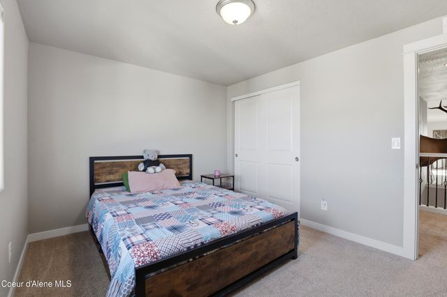 6456 W Irish Cir, Rathdrum, ID 83858