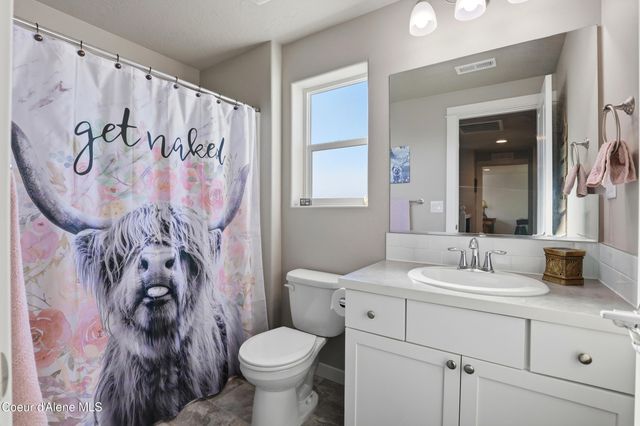 6456 W Irish Cir, Rathdrum, ID 83858