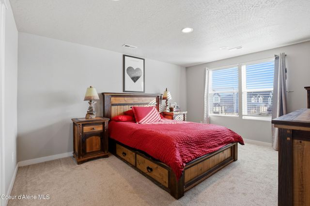 6456 W Irish Cir, Rathdrum, ID 83858