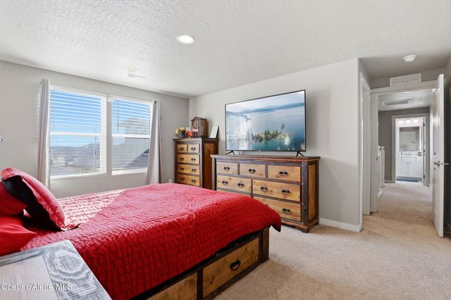 6456 W Irish Cir, Rathdrum, ID 83858