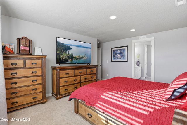 6456 W Irish Cir, Rathdrum, ID 83858