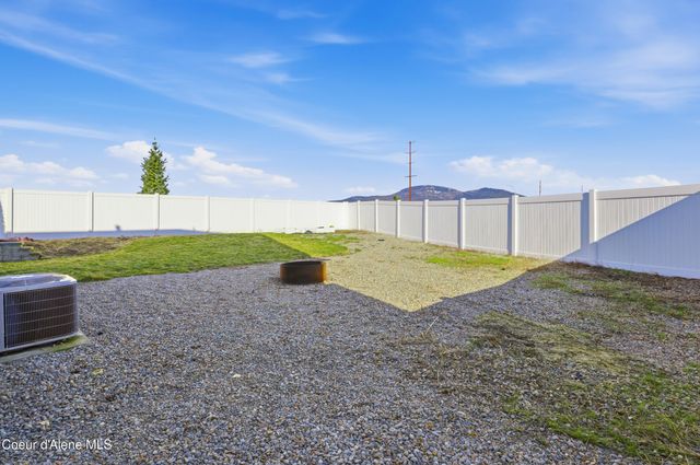 6456 W Irish Cir, Rathdrum, ID 83858