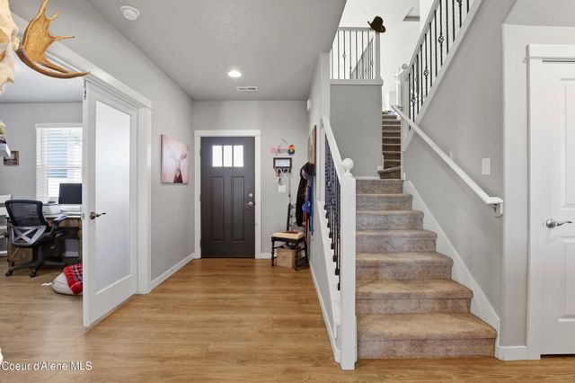 6456 W Irish Cir, Rathdrum, ID 83858