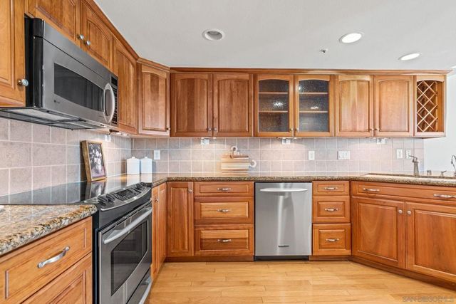 4817 Windjammer Way, Carlsbad, CA 92008