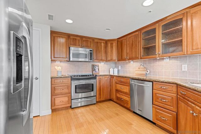 4817 Windjammer Way, Carlsbad, CA 92008