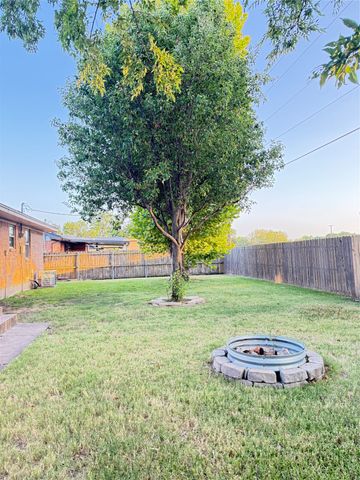2401 Patricia Lane, Garland, TX 75041