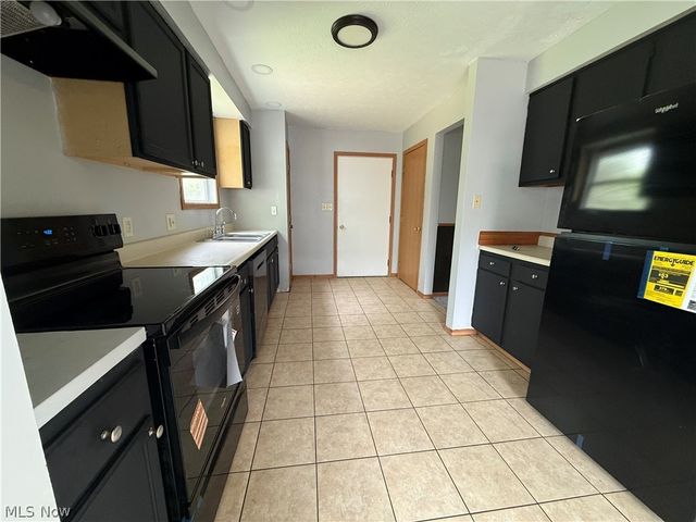 1305 Superior Avenue, Akron, OH 44307