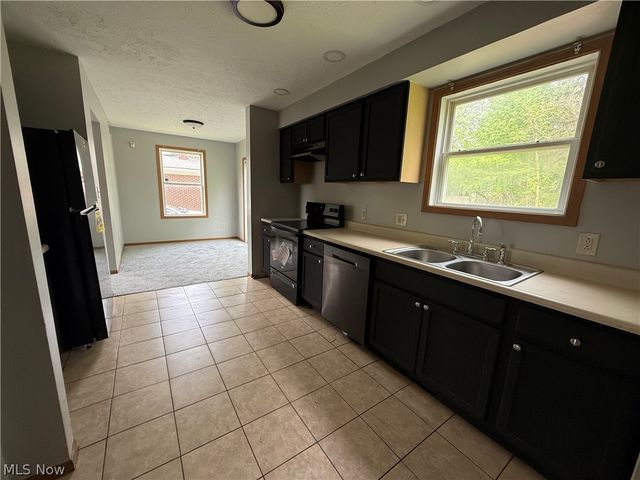 1305 Superior Avenue, Akron, OH 44307