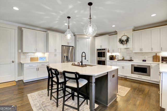 6108 Hutchins Drive, Buford, GA 30518