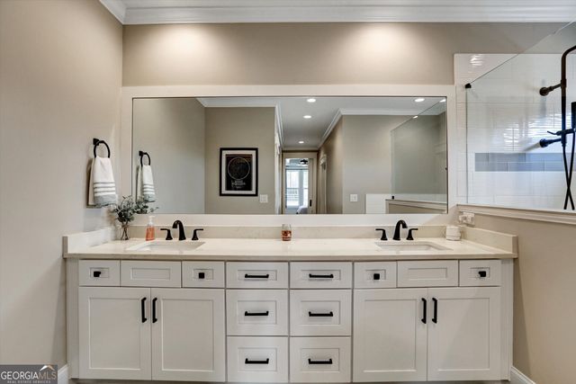 6108 Hutchins Drive, Buford, GA 30518