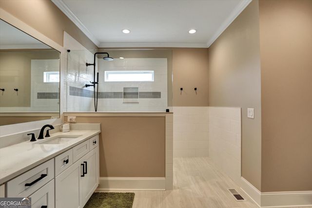 6108 Hutchins Drive, Buford, GA 30518