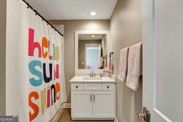 6108 Hutchins Drive, Buford, GA 30518