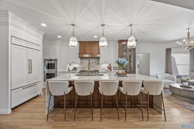 302 Devon Circle SE, Huntsville, AL 35802