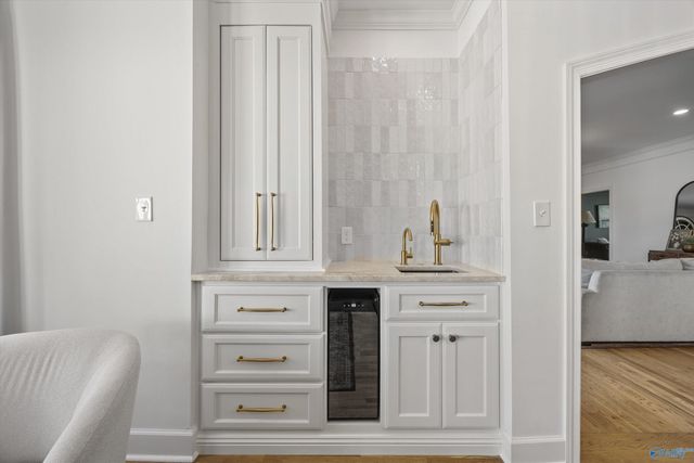 302 Devon Circle SE, Huntsville, AL 35802