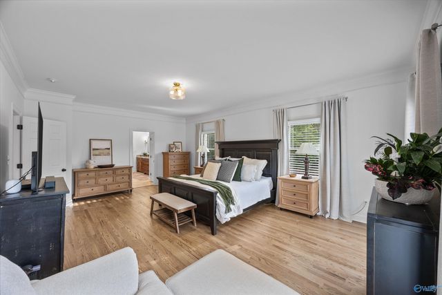 302 Devon Circle SE, Huntsville, AL 35802