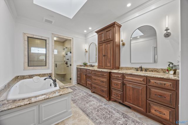 302 Devon Circle SE, Huntsville, AL 35802