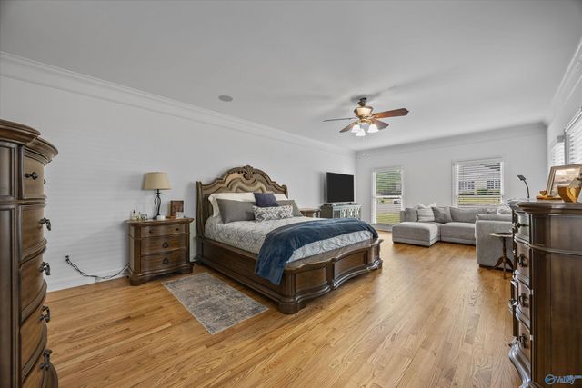 302 Devon Circle SE, Huntsville, AL 35802