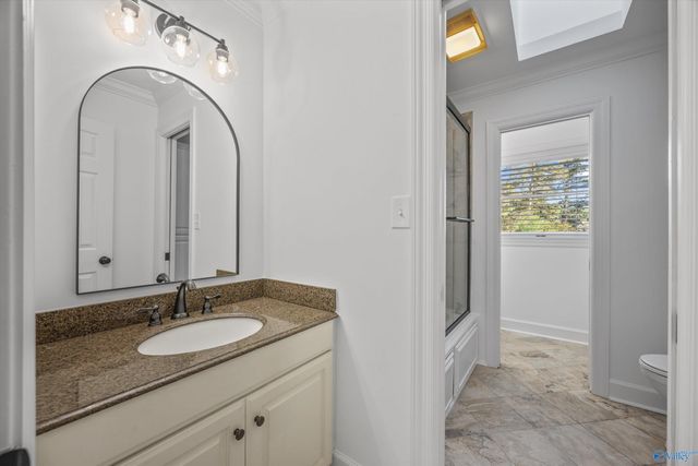 302 Devon Circle SE, Huntsville, AL 35802