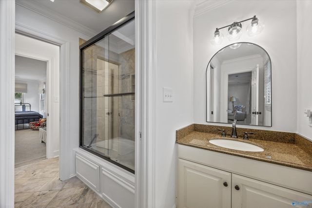 302 Devon Circle SE, Huntsville, AL 35802