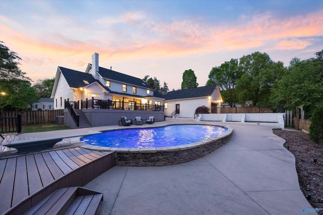 302 Devon Circle SE, Huntsville, AL 35802