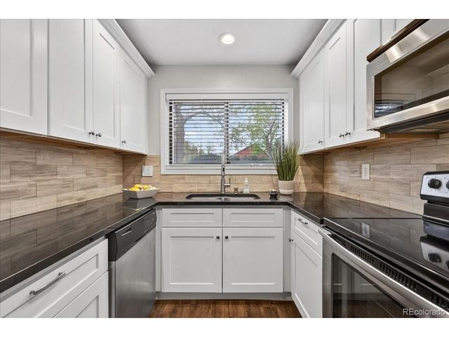 433 Wright St 101, Lakewood, CO 80228