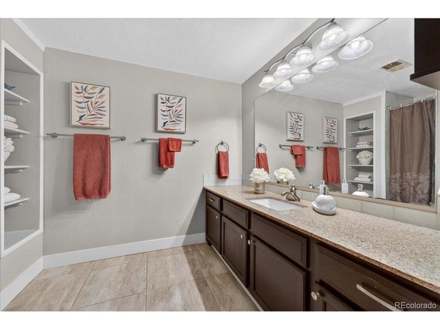 433 Wright St 101, Lakewood, CO 80228