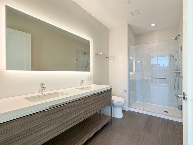 188 Brookline Ave 24I, Boston, MA 02215