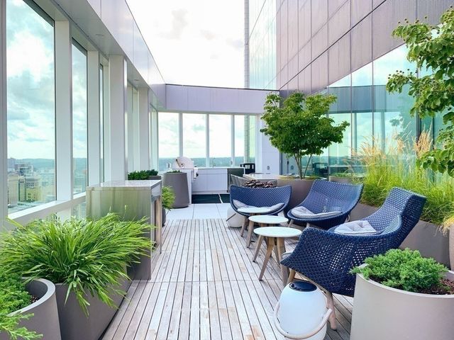 188 Brookline Ave 24I, Boston, MA 02215