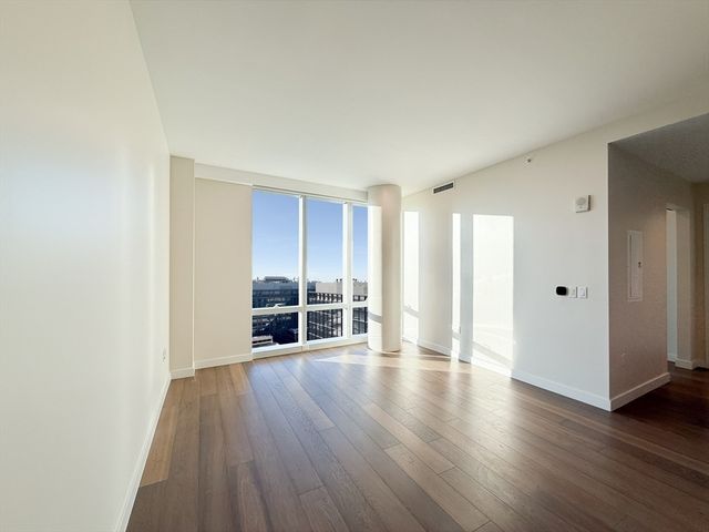 188 Brookline Ave 24I, Boston, MA 02215