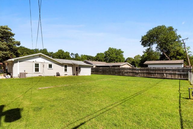 323 S 3rd Street, Wylie, TX 75098