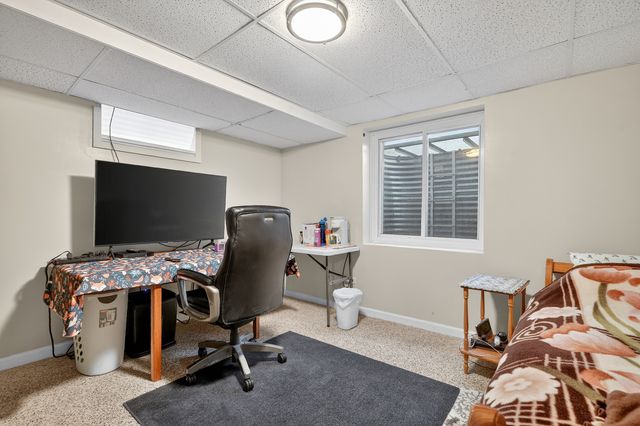 203 S See Gwun Avenue, Mount Prospect, IL 60056