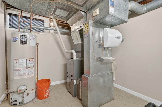 203 S See Gwun Avenue, Mount Prospect, IL 60056