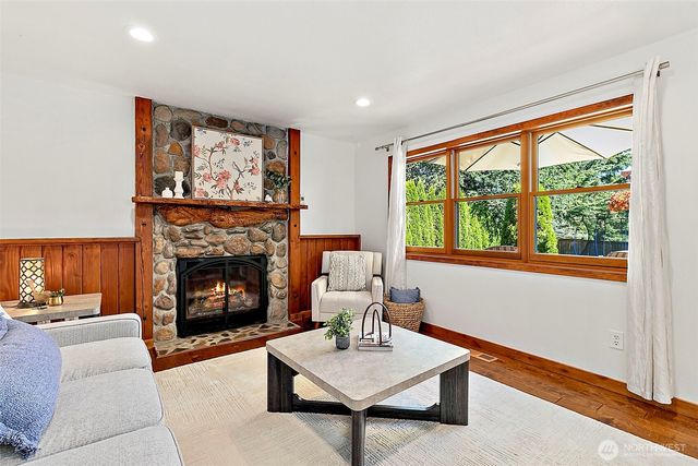 22812 SE 265th Place, Maple Valley, WA 98038