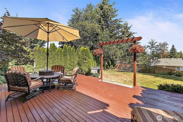 22812 SE 265th Place, Maple Valley, WA 98038