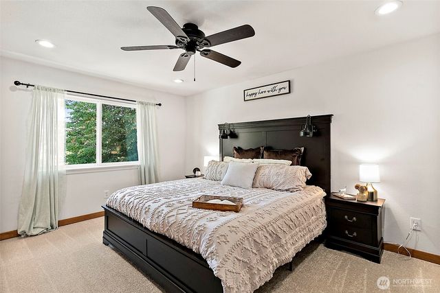 22812 SE 265th Place, Maple Valley, WA 98038