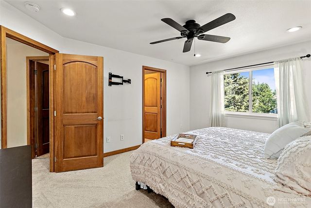 22812 SE 265th Place, Maple Valley, WA 98038