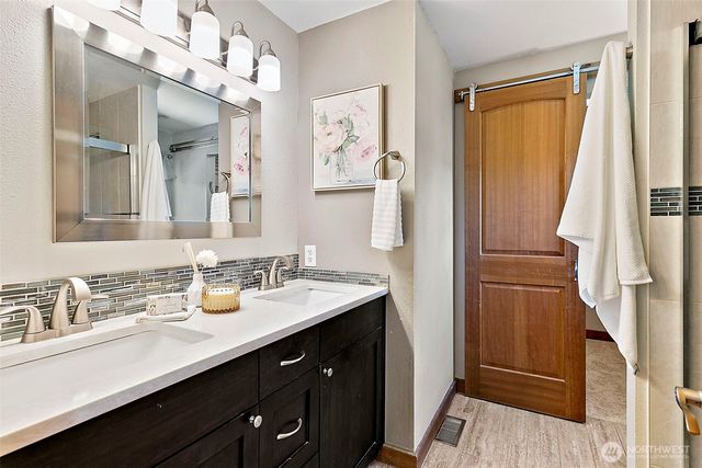 22812 SE 265th Place, Maple Valley, WA 98038