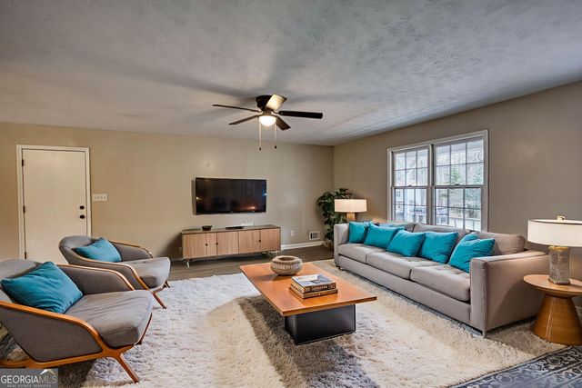 330 Pleasant Valley Road, Mcdonough, GA 30253