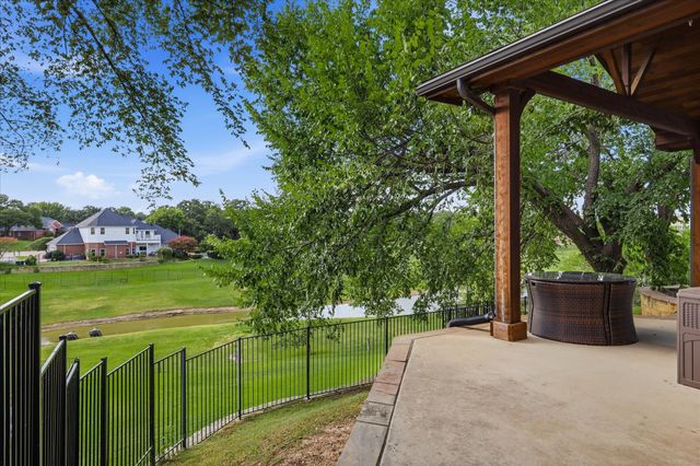 2801 Timber Crest Lane, Highland Village, TX 75077