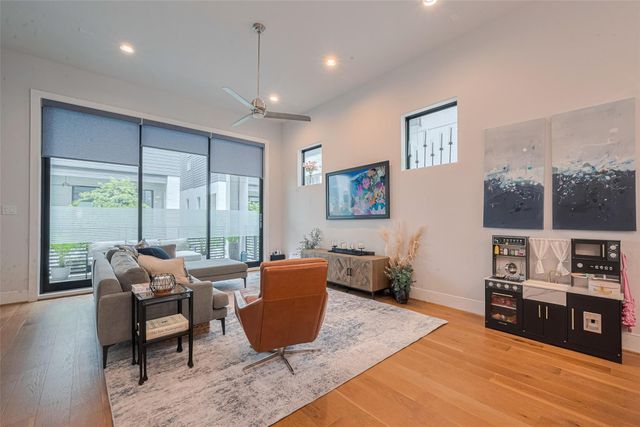 2608 Rusk Street, Houston, TX 77003