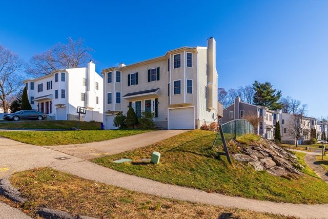 72 Sophia Dr, Worcester, MA 01607