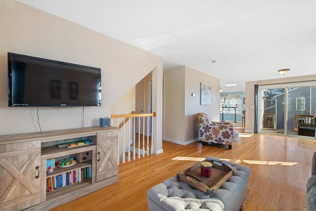 72 Sophia Dr, Worcester, MA 01607