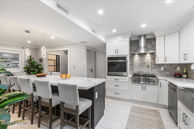 3 Vancouver Road, Morganville, NJ 07751